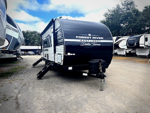 New 2026 East To West Della Terra 251RD Featured Photo