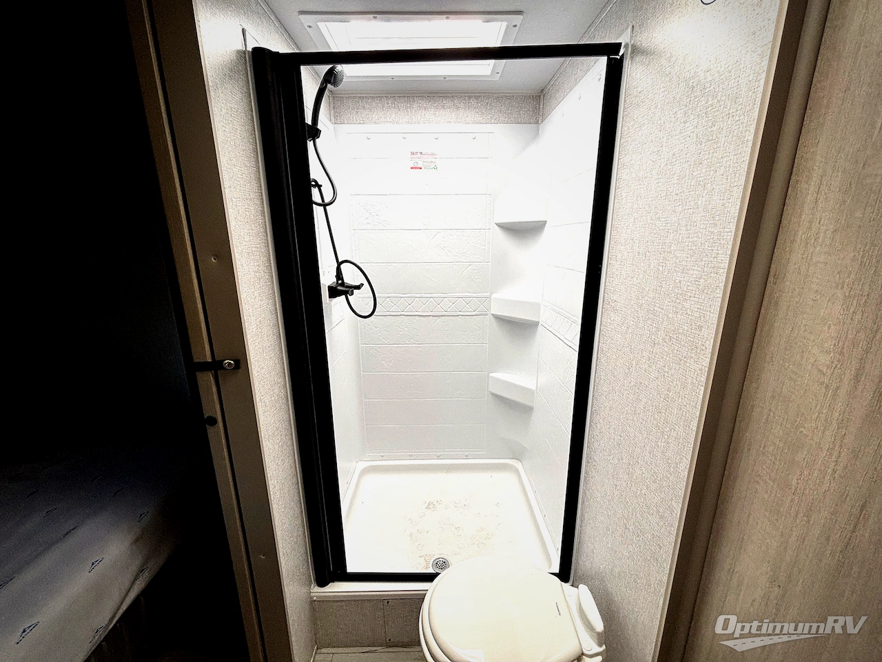 2026 East To West Della Terra 251RD Photo 11