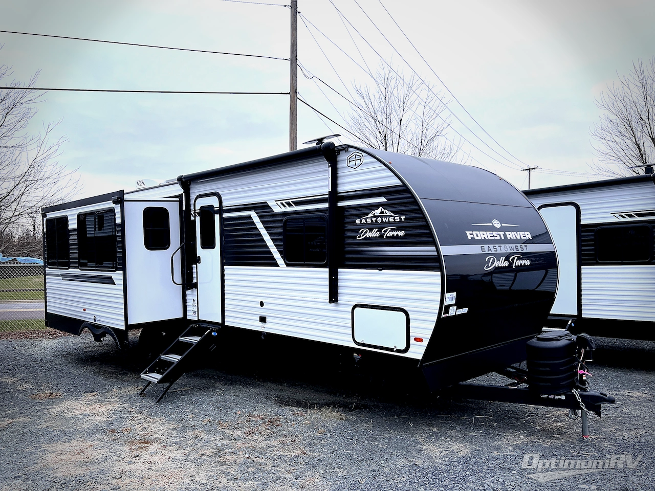 2026 East To West Della Terra 272RL Photo 1