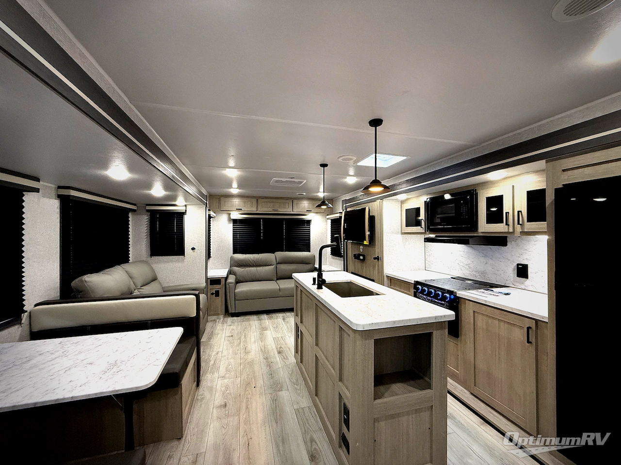 2026 East To West Della Terra 272RL Photo 4