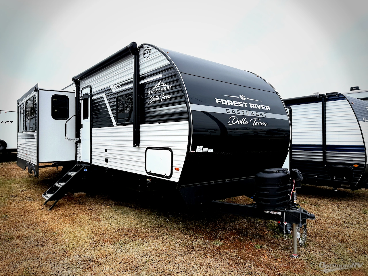 2026 East To West Della Terra 272RL Photo 1