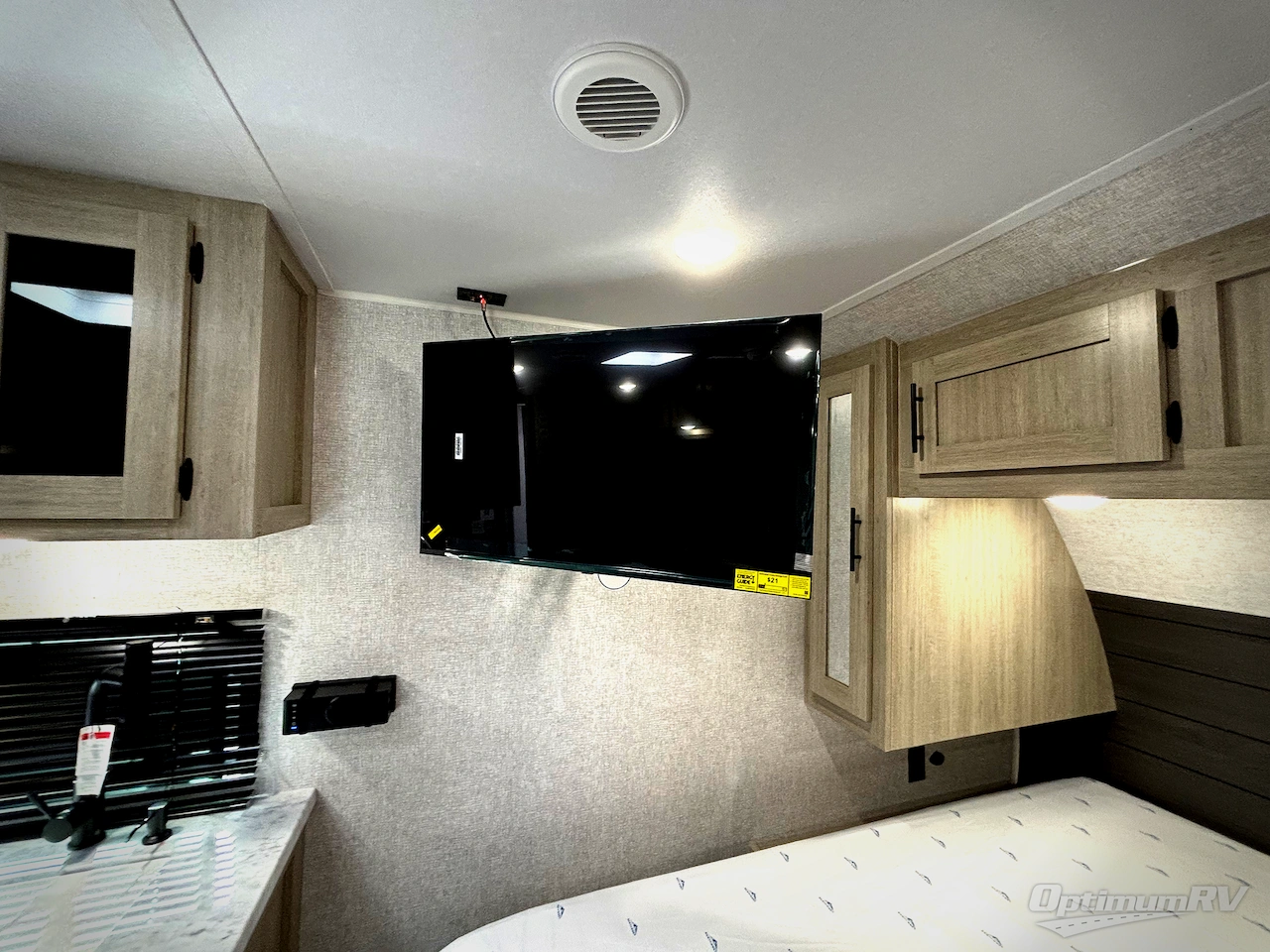 2026 East To West Della Terra 250QB Photo 7