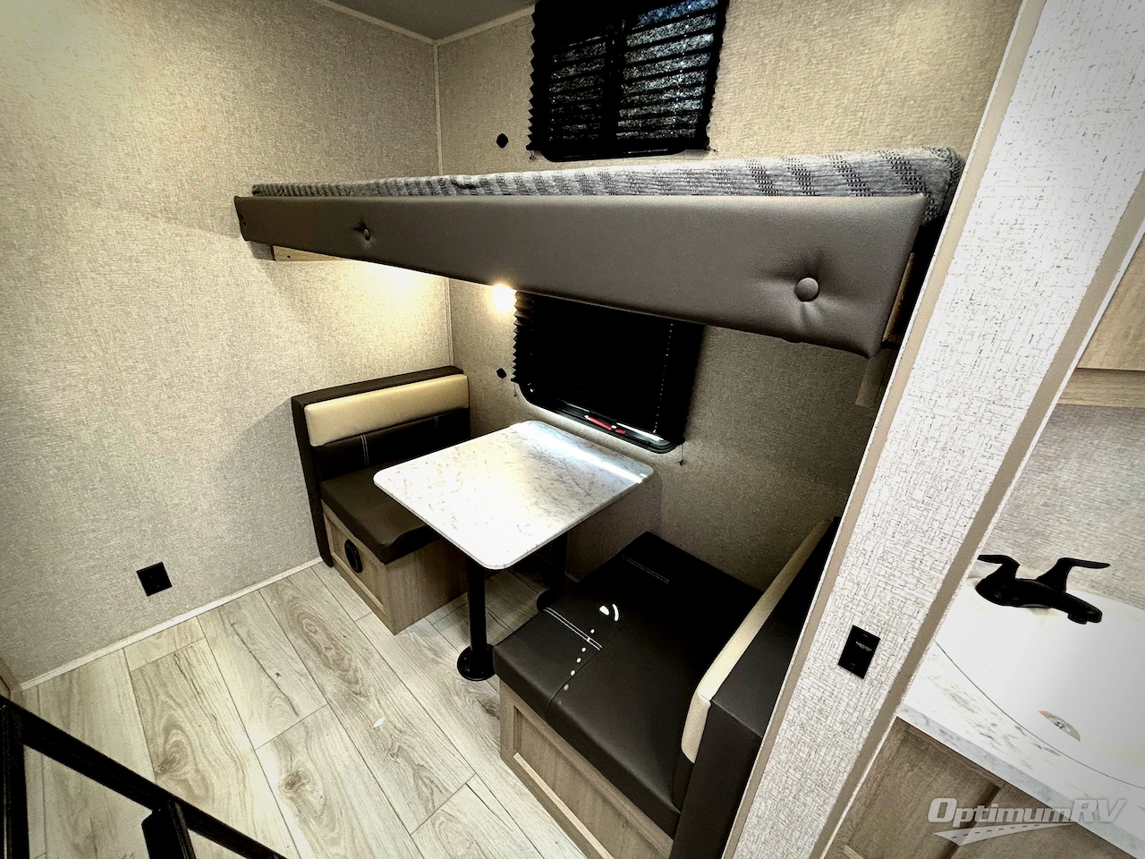 2026 East To West Della Terra 250QB Photo 15