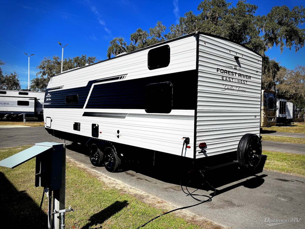 2026 East To West Della Terra 250QB Photo 16