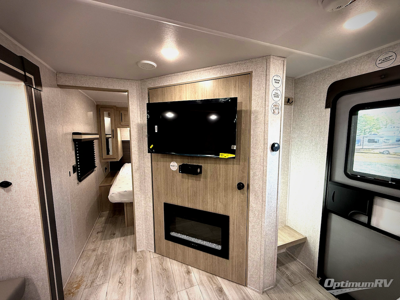 2026 East To West Della Terra 275BH Photo 7