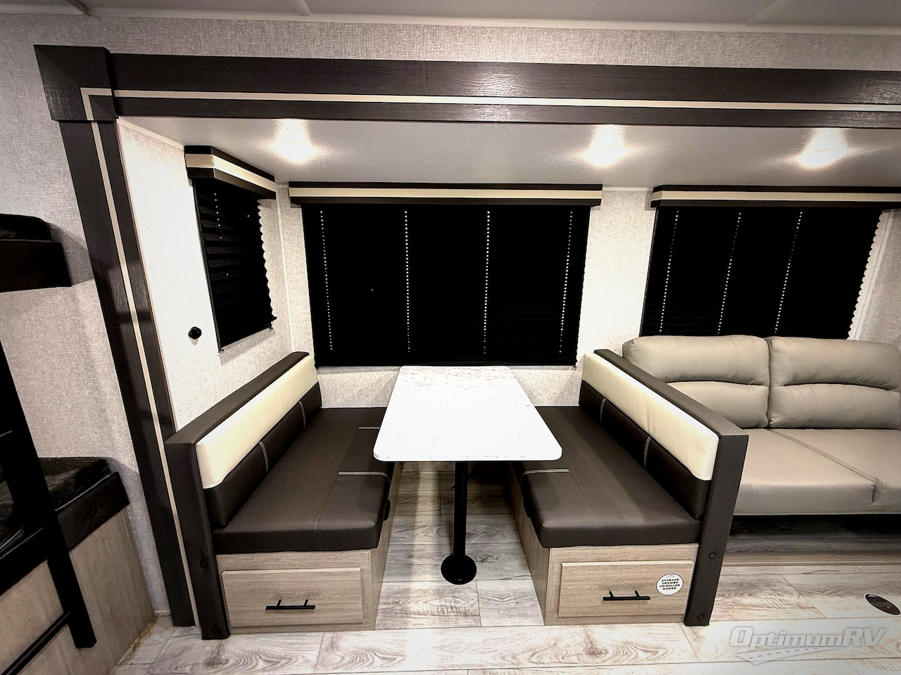 2026 East To West Della Terra 275BH Photo 10