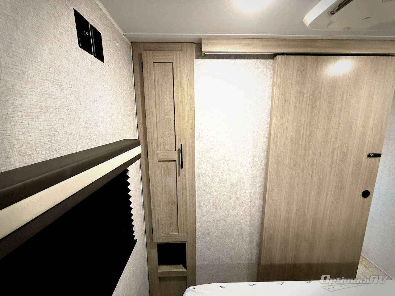 2026 East To West Della Terra 275BH Photo 22