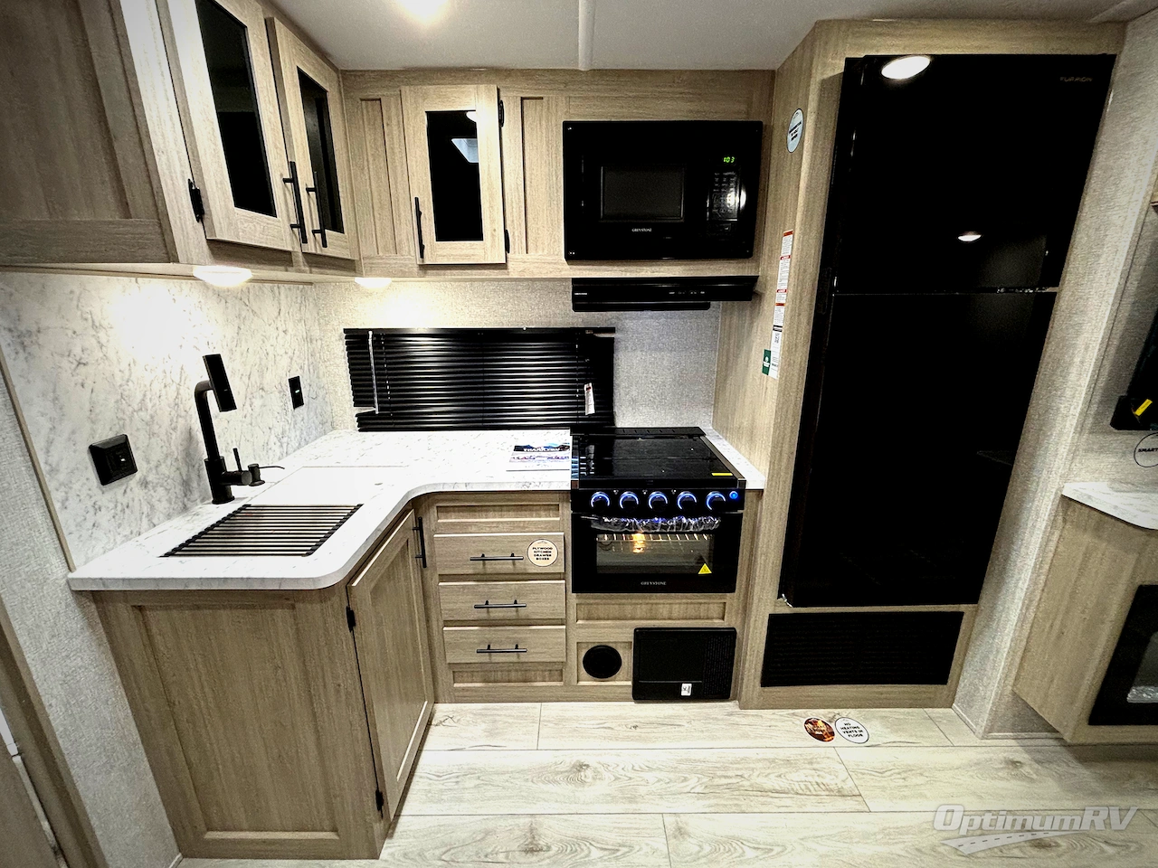 2026 East To West Della Terra 312BH Photo 6