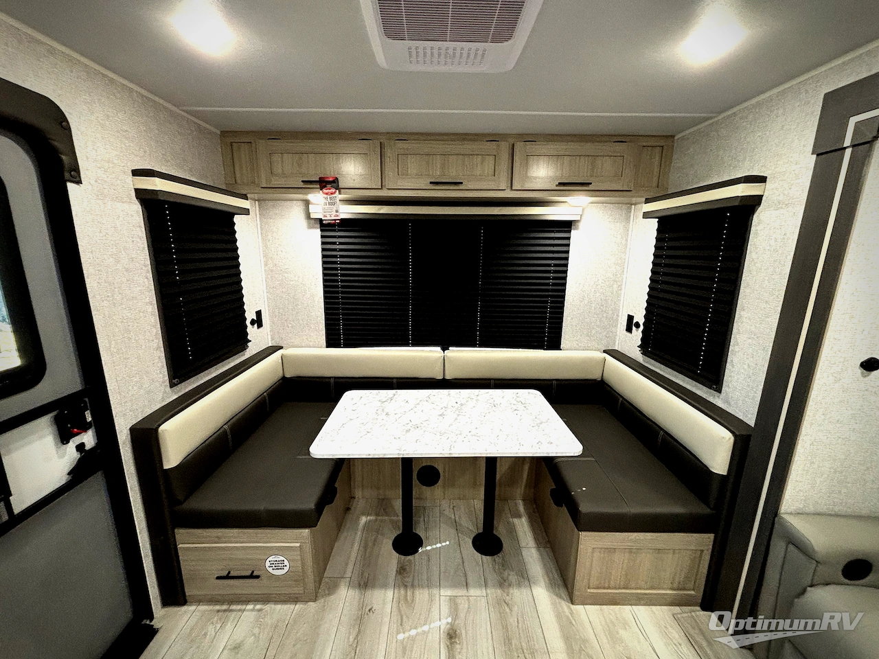 2026 East To West Della Terra 251RD Photo 15