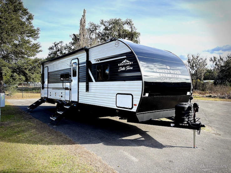 2026 East To West Della Terra 275BH RV Photo 1