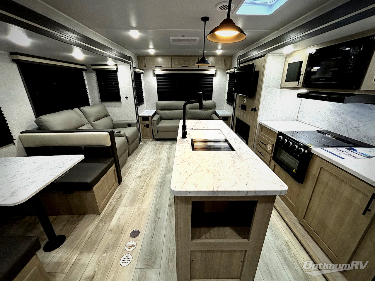 2026 East To West Della Terra 272RL Photo 4