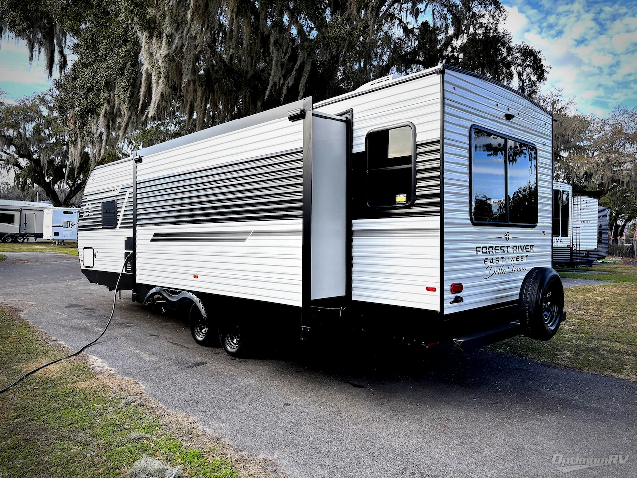 2026 East To West Della Terra 272RL Photo 3