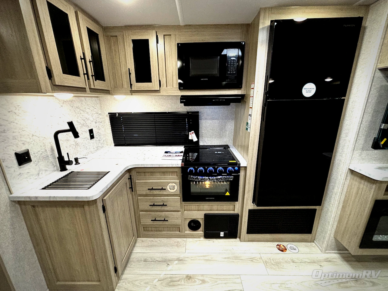 2026 East To West Della Terra 261RB Photo 6