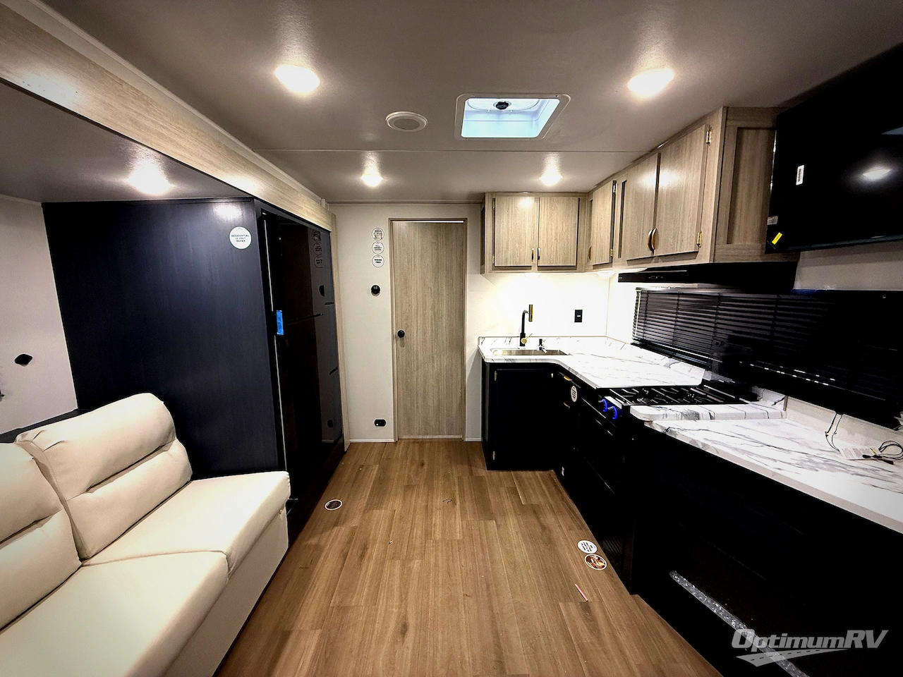 2026 East To West Acclaim 2500RD Photo 4