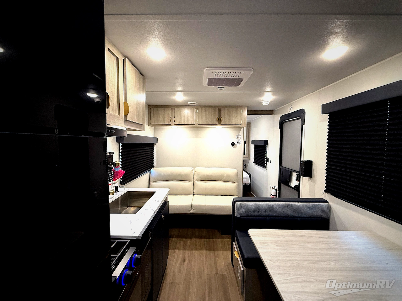 2026 East To West Acclaim 2400BH Photo 4