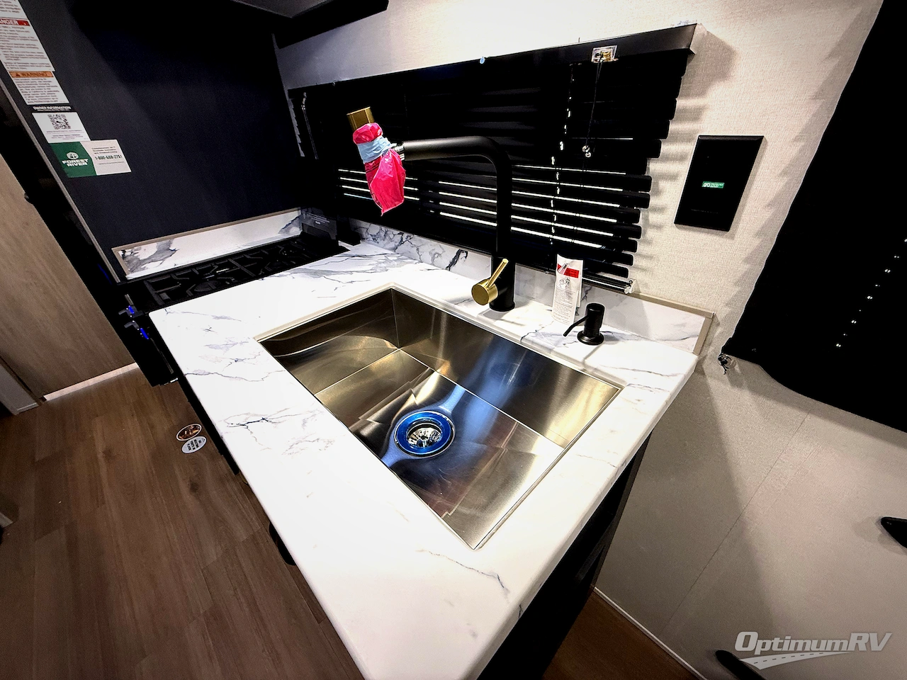 2026 East To West Acclaim 2400BH Photo 12