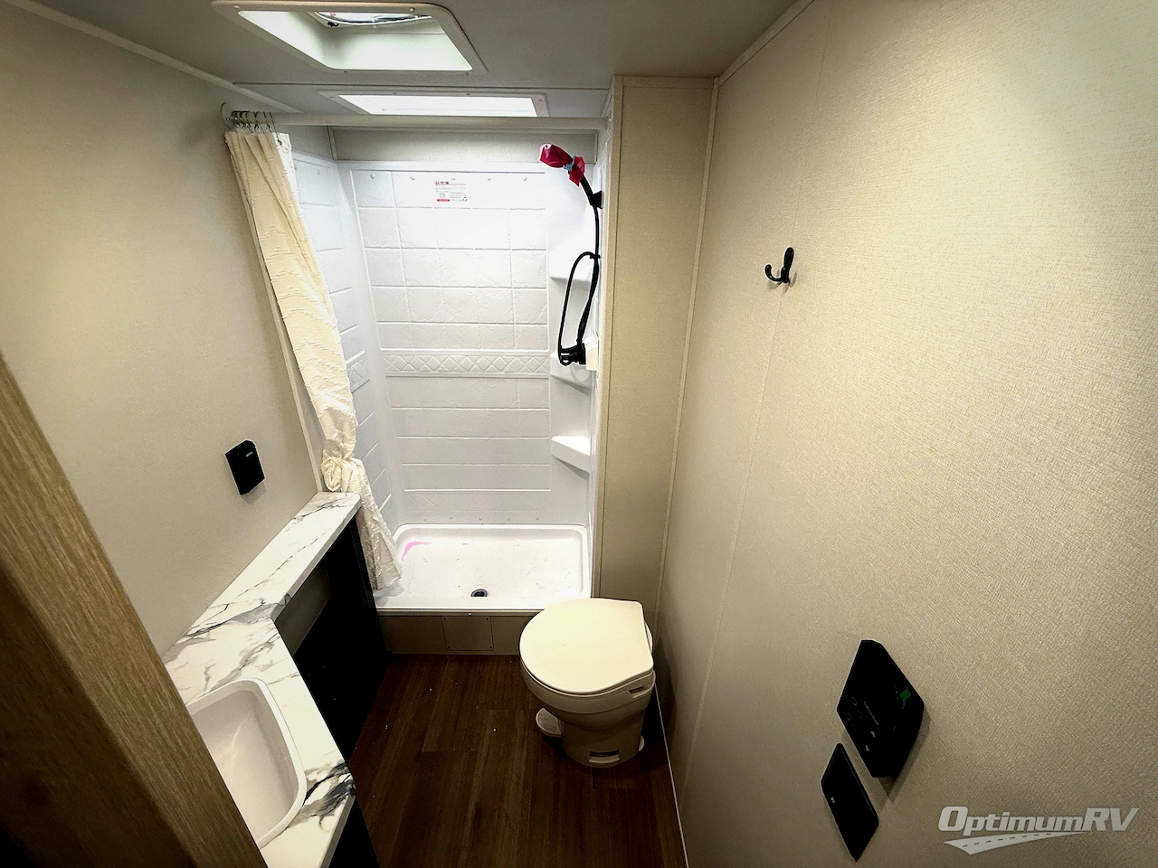 2026 East To West Acclaim 2350BH Photo 15