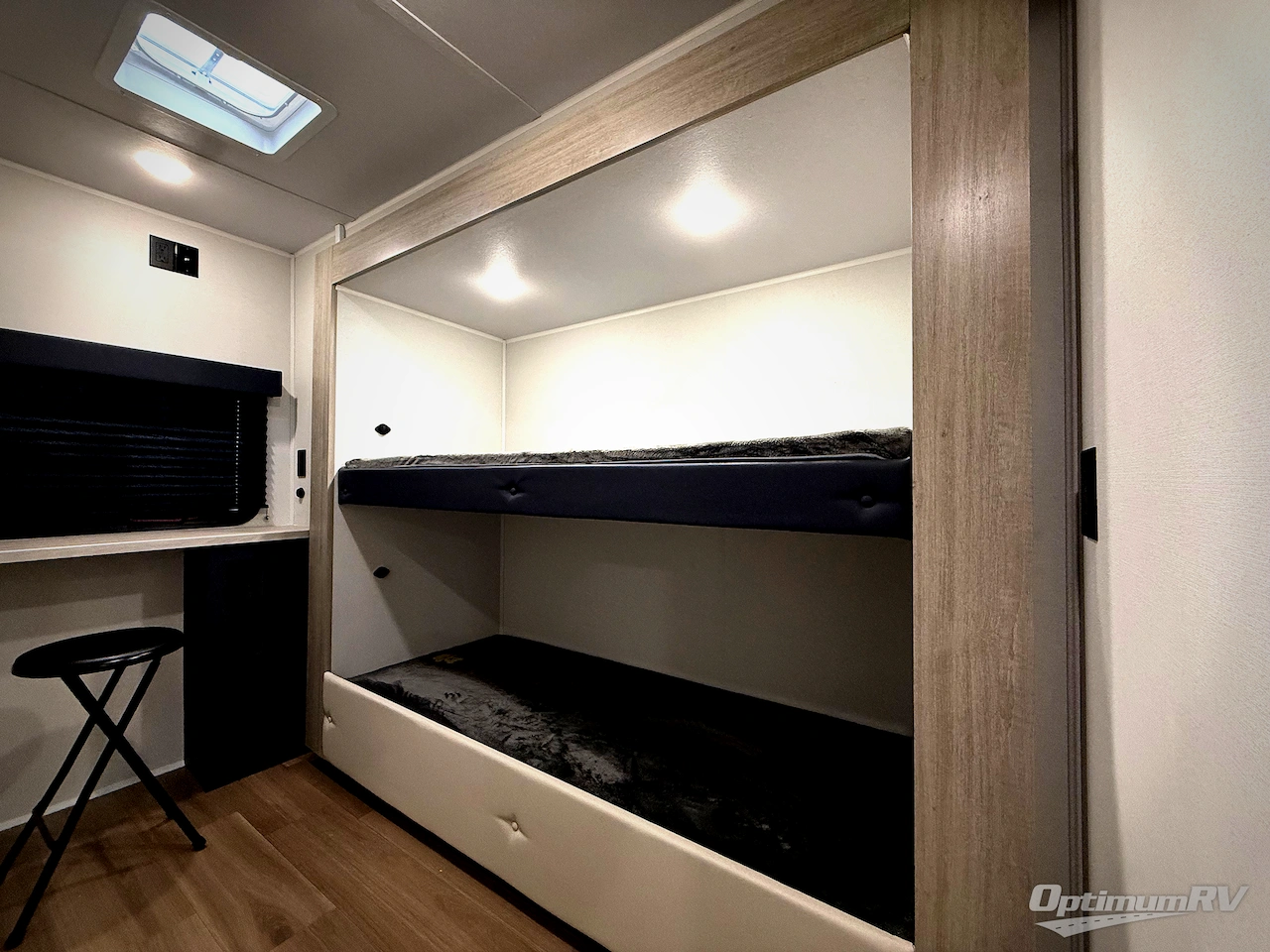 2026 East To West Acclaim 2350BH Photo 18