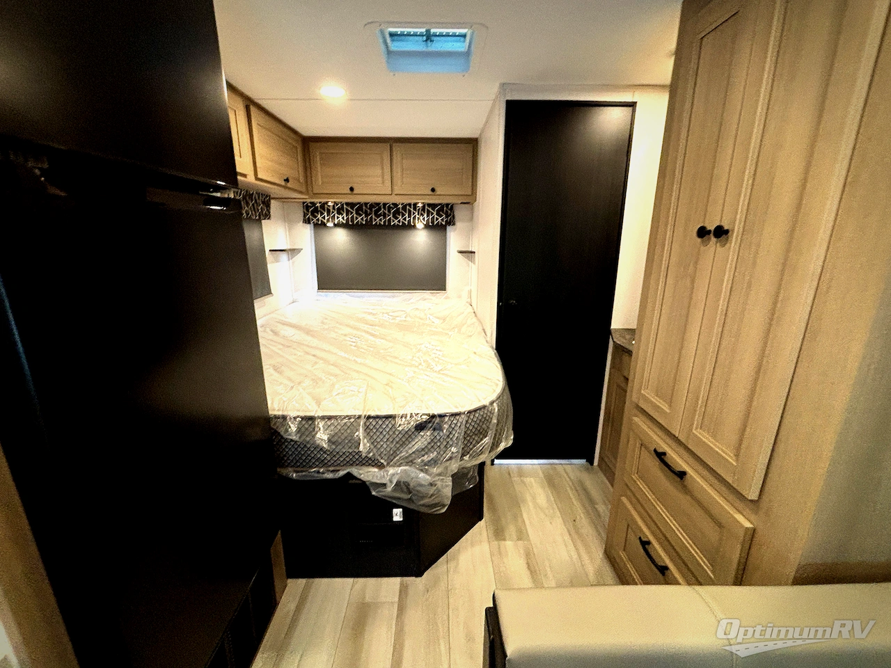 2026 Forest River Sunseeker LE 2350ALEF Photo 15