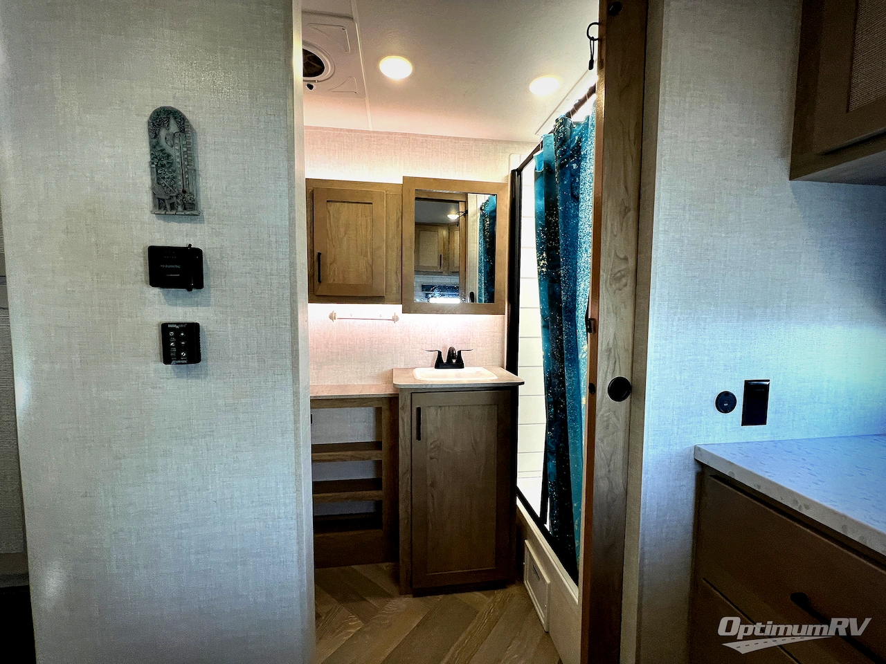 2024 Ember E-Series 22MLQ Photo 14