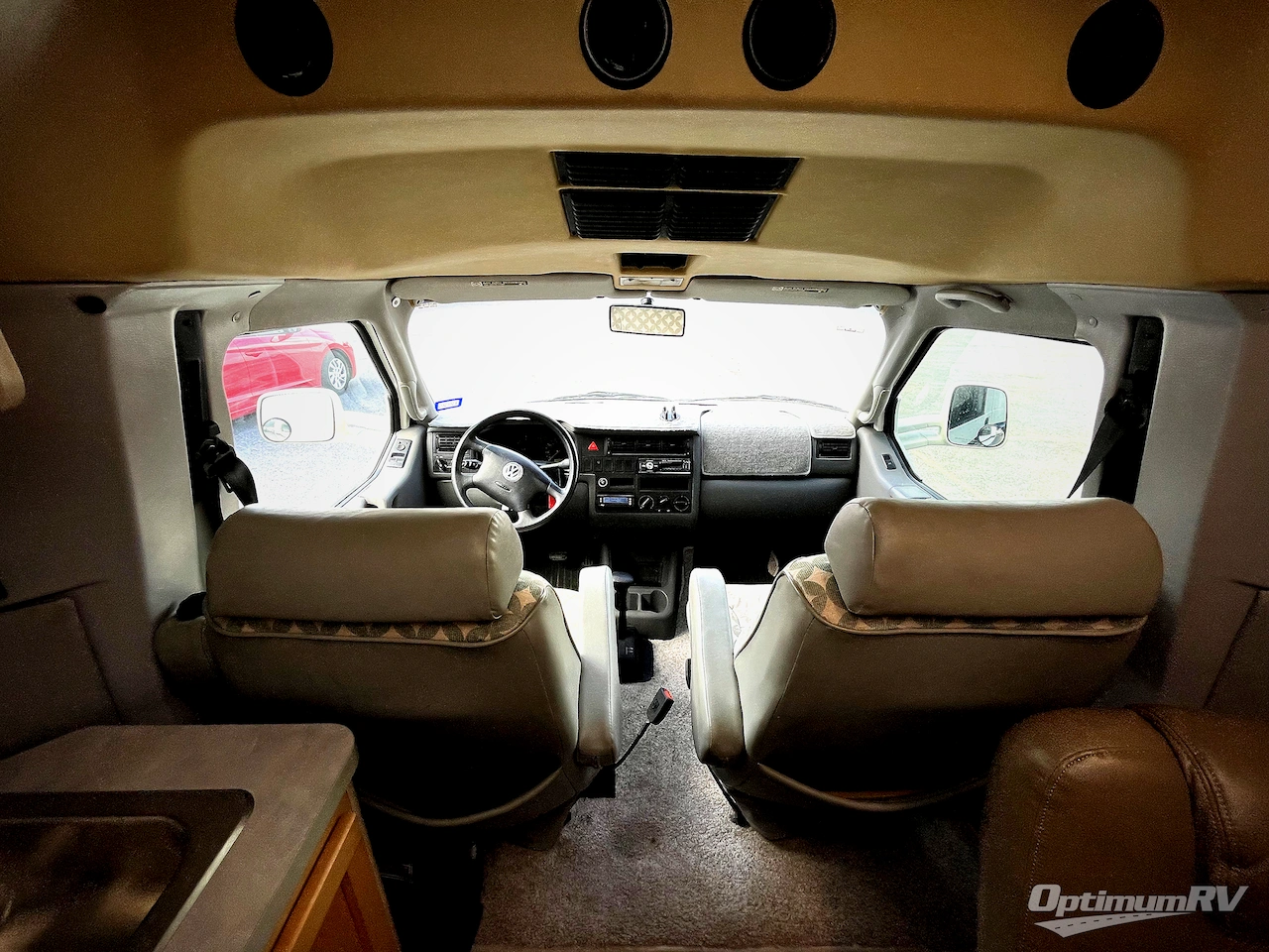2001 Winnebago Rialta 22FD Photo 8