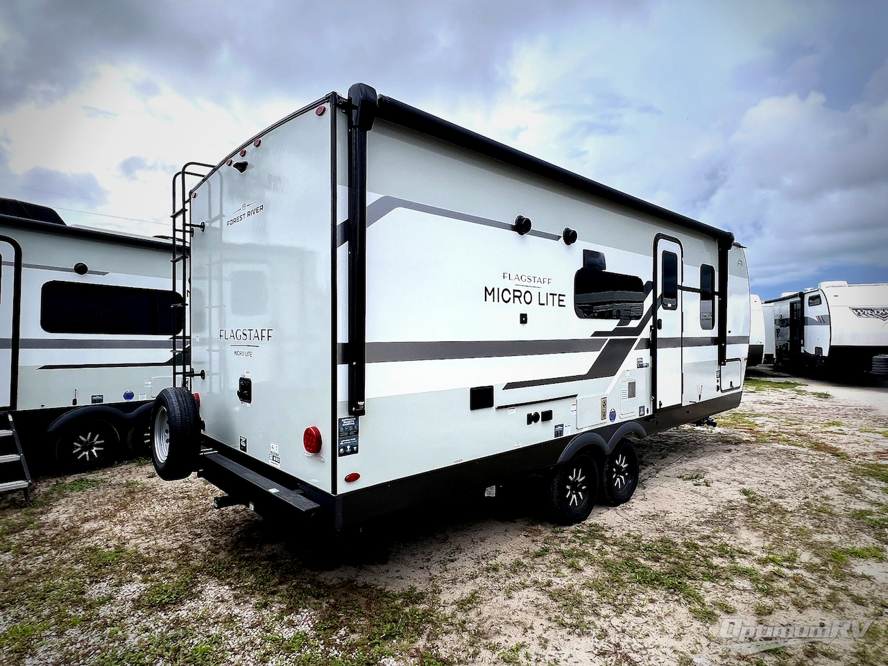 2026 Forest River Flagstaff Micro Lite 25DBH Photo 2