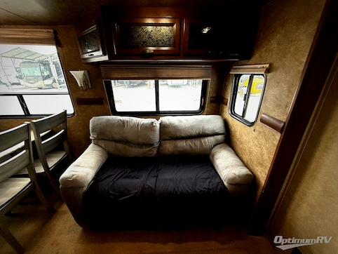 2014 CrossRoads Zinger ZT28BH RV Photo 2