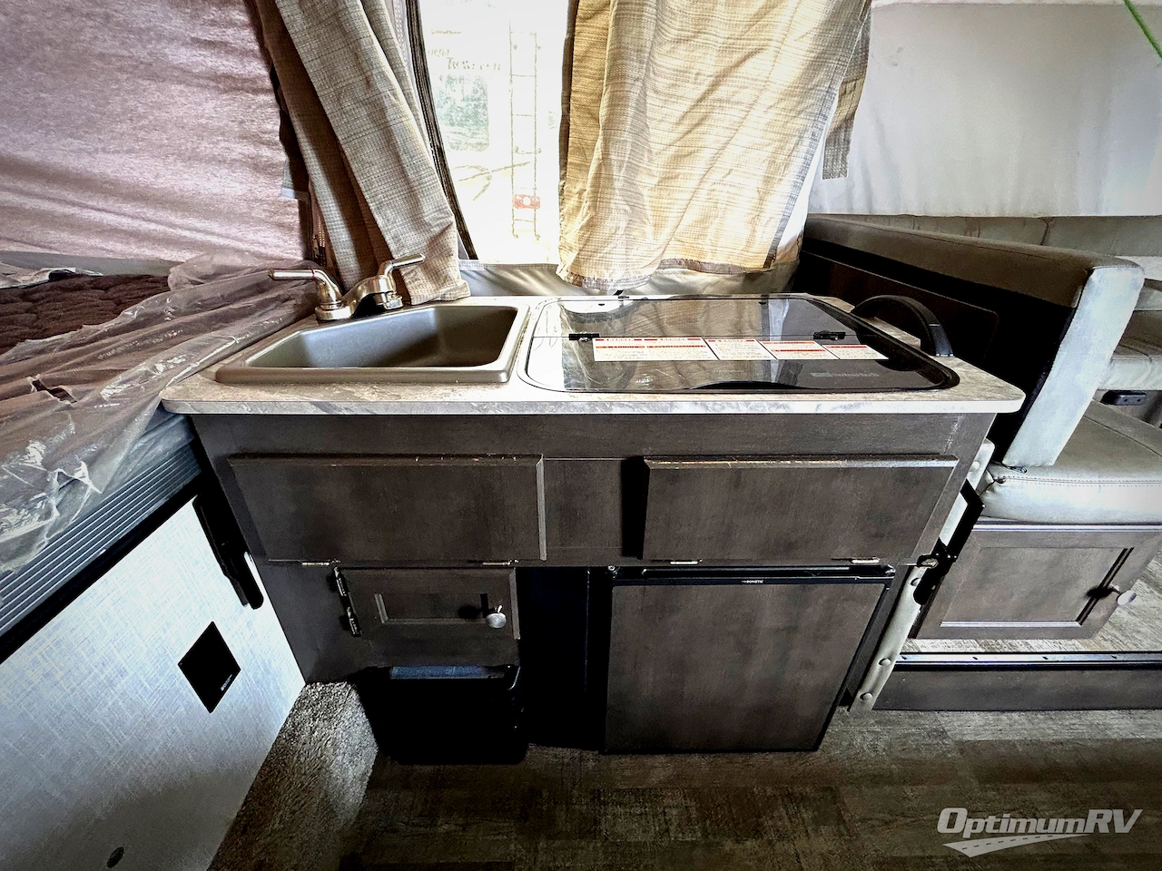 Used 2021 Forest River Rockwood Freedom Series 2716F Pop-Up