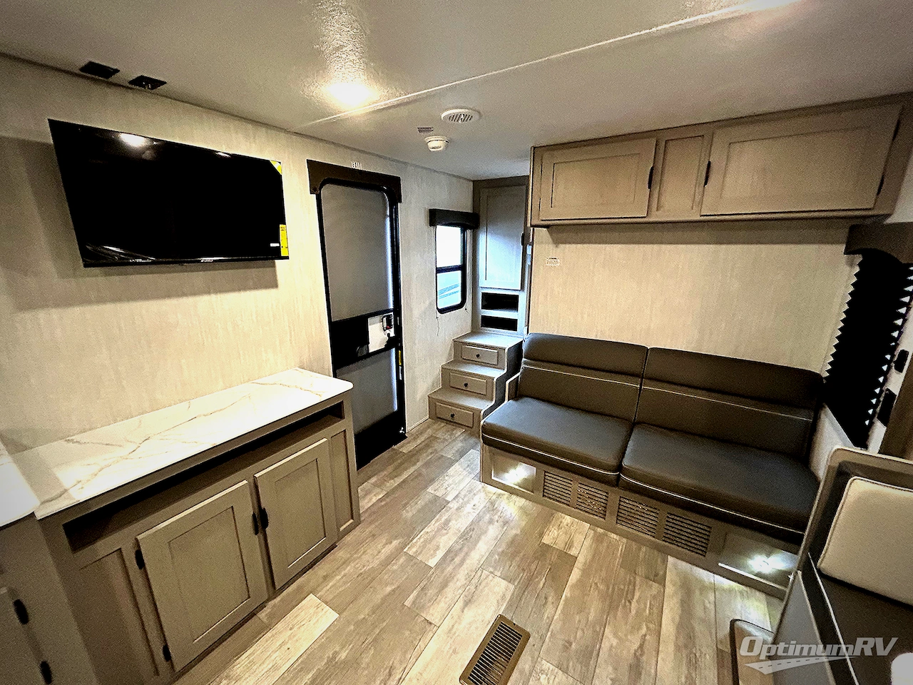 2025 Forest River Viking 6K Series 262BHS Photo 7