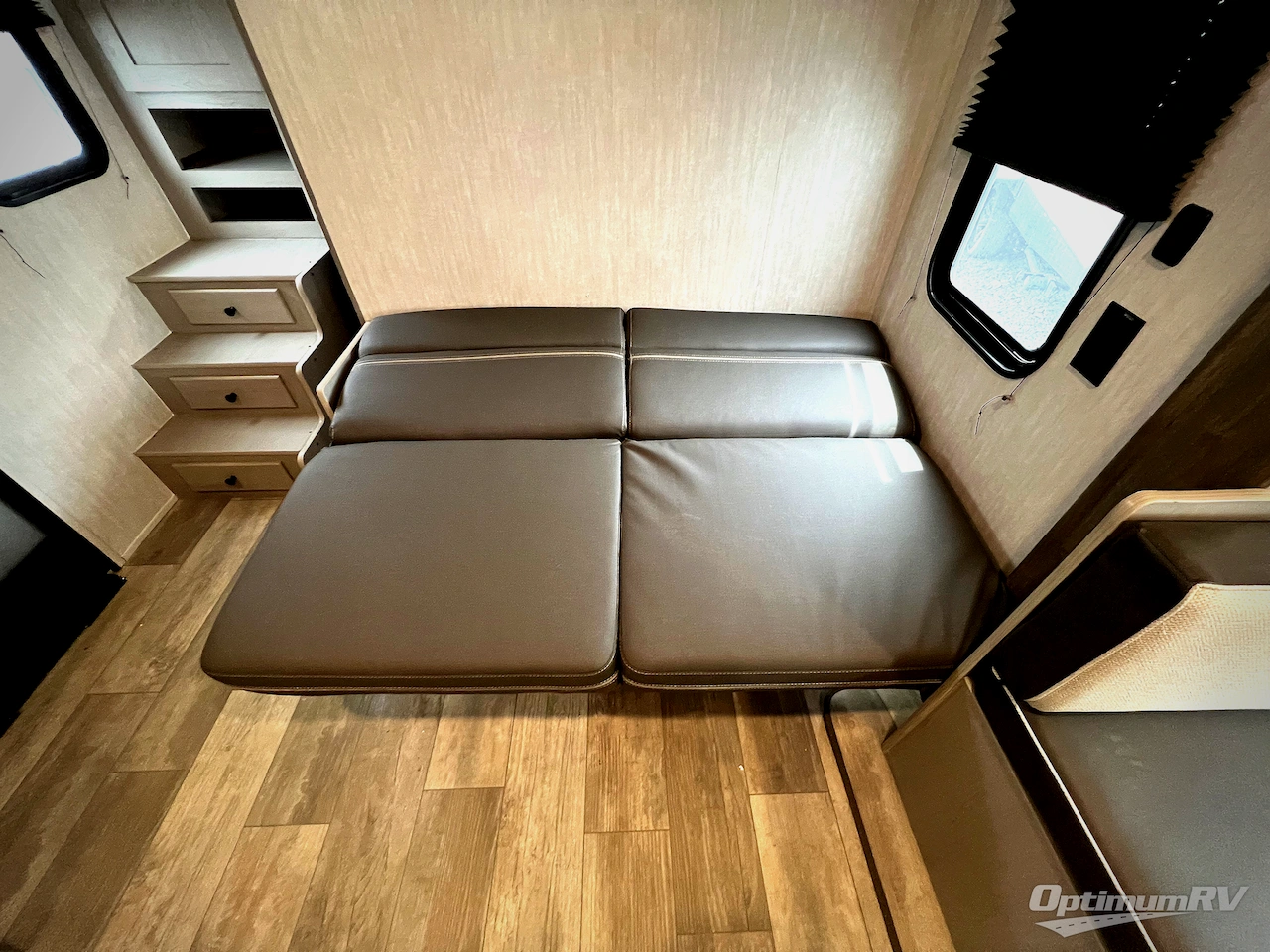 2025 Forest River Viking 6K Series 262BHS Photo 9