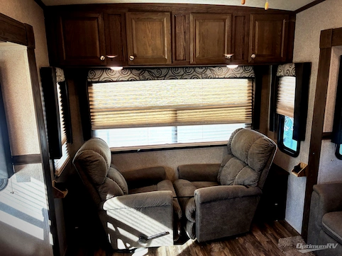 2018 Forest River Flagstaff Classic Super Lite 8528IKWS RV Photo 2