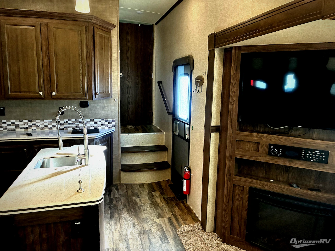 2018 Forest River Flagstaff Classic Super Lite 8528IKWS Photo 8