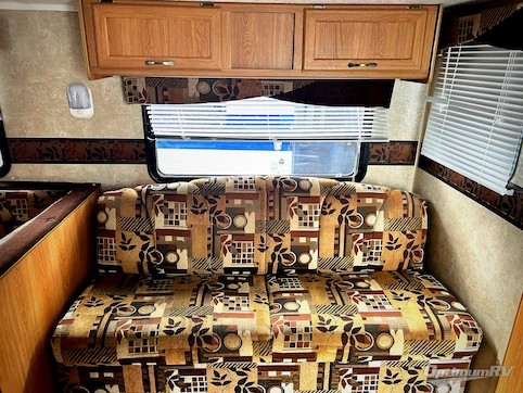 2010 Keystone Springdale 2670BH RV Photo 3