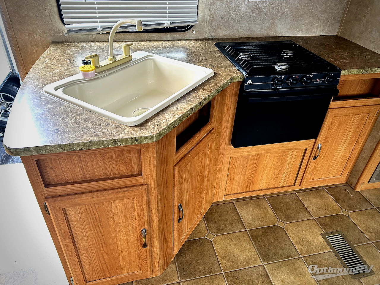 2010 Keystone Springdale 2670BH Photo 9