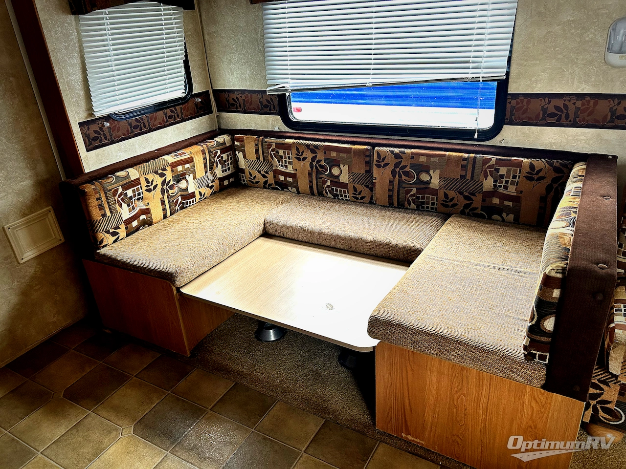 2010 Keystone Springdale 2670BH Photo 11
