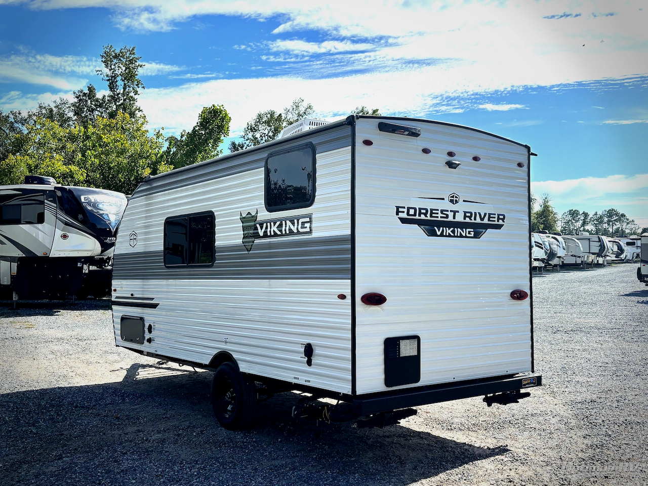 2025 Forest River Viking 3K Series 17SBH Photo 3