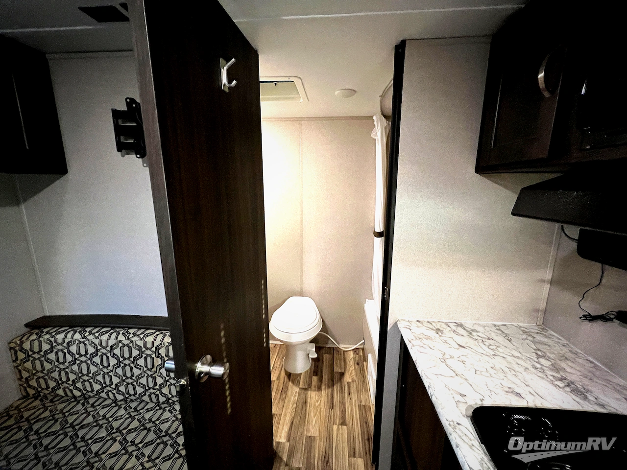 2020 Keystone Springdale Mini 1700FQ Photo 14