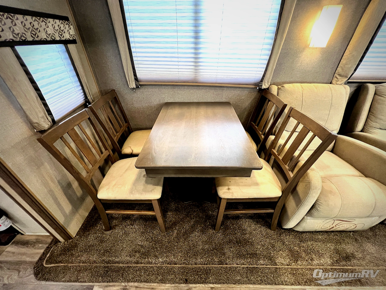 2020 Coachmen Catalina Legacy 333RETS Photo 8