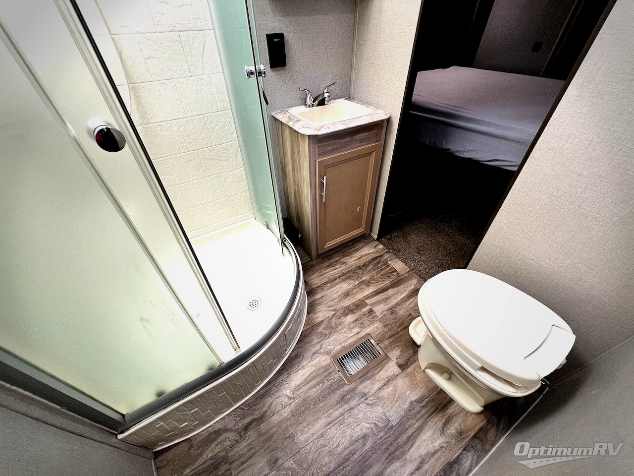 2020 Coachmen Catalina Legacy 333RETS Photo 16