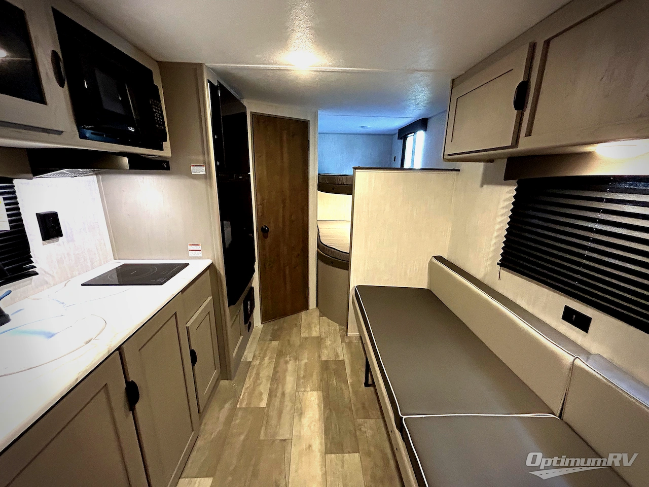 2025 Forest River Viking 4K Series 18BH Photo 4