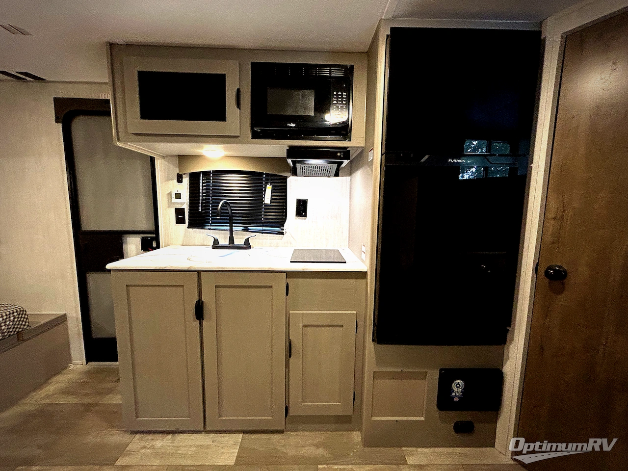 2025 Forest River Viking 4K Series 18BH Photo 6