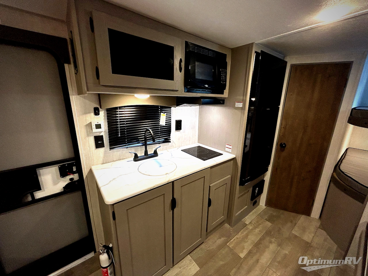 2025 Forest River Viking 4K Series 18BH Photo 8