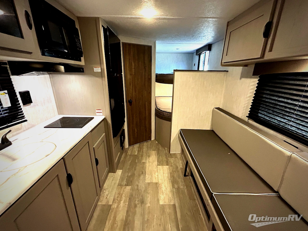 2025 Forest River Viking 4K Series 18BH Photo 4