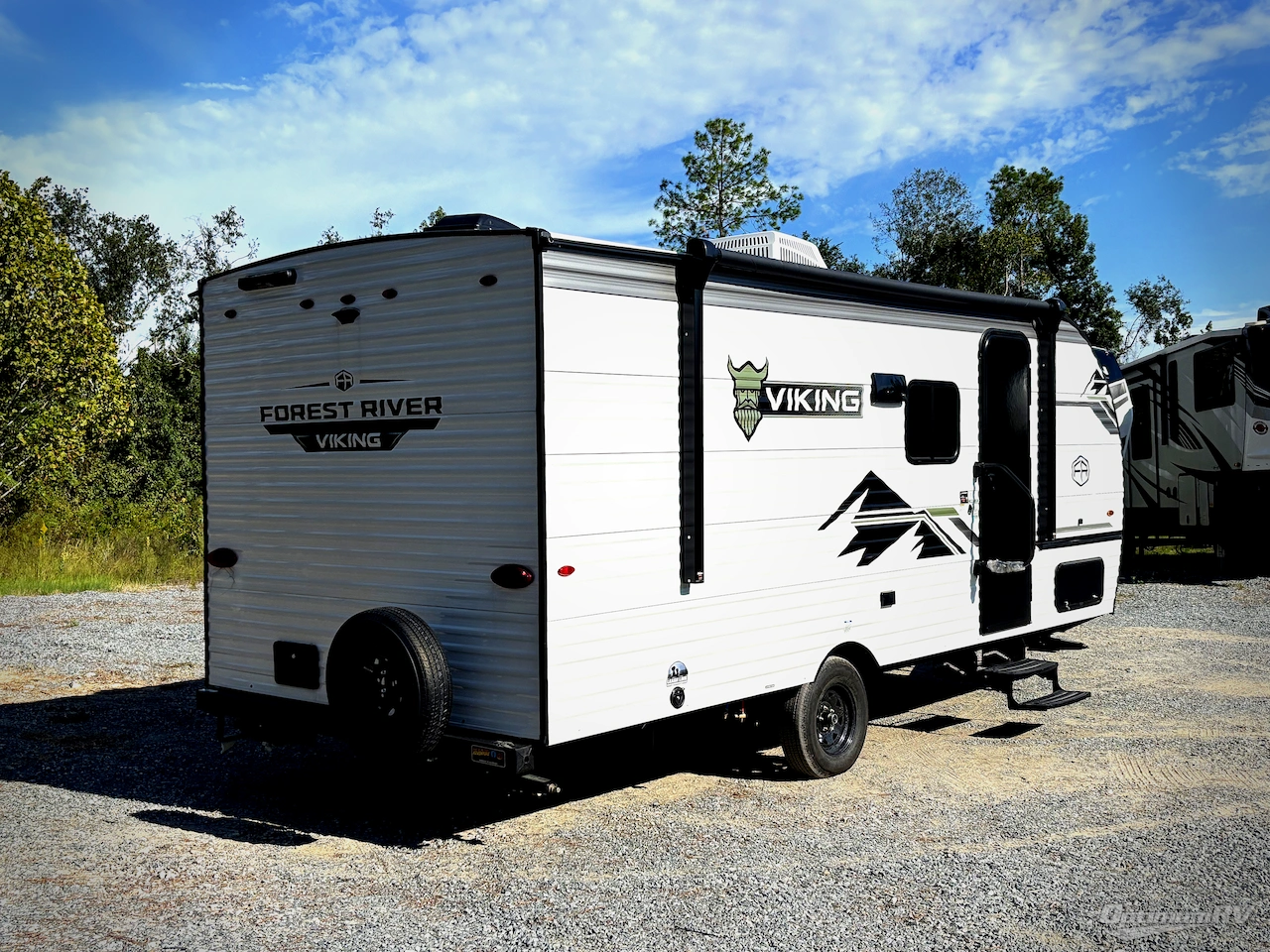 2025 Forest River Viking 4K Series 18BH Photo 2