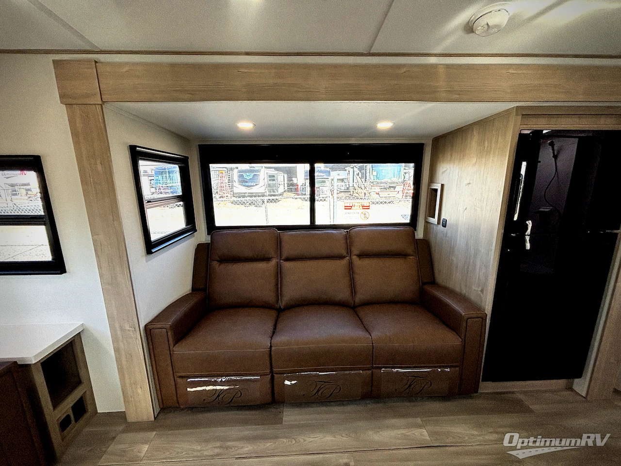 2026 Grand Design Imagine 2500RL Photo 5