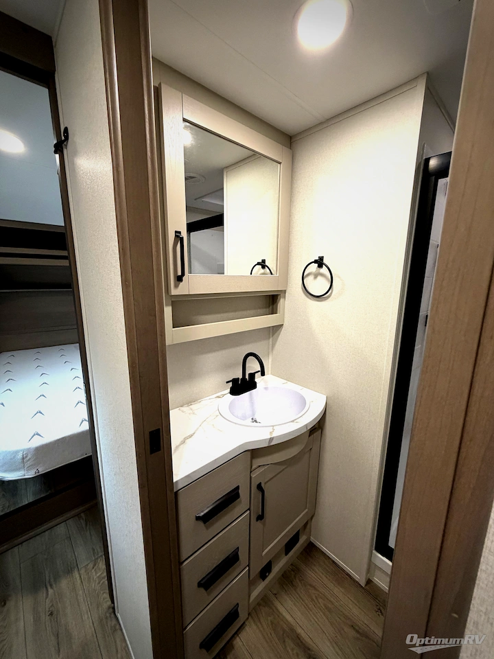 2027 Grand Design Reflection 100 Series 32BH Photo 17