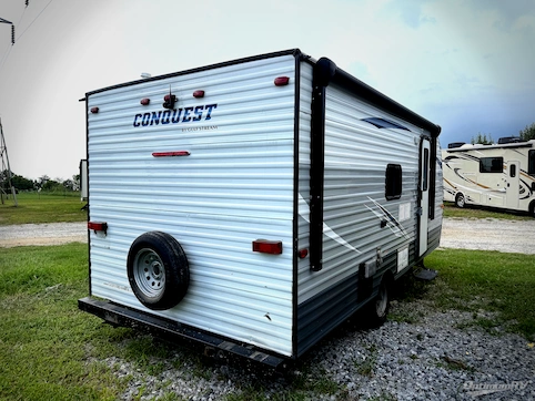 2018 Gulf Stream Conquest Super Lite 198BH RV Photo 2