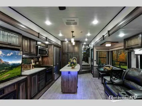 2020 Heartland Bighorn Traveler 32RS RV Photo 3