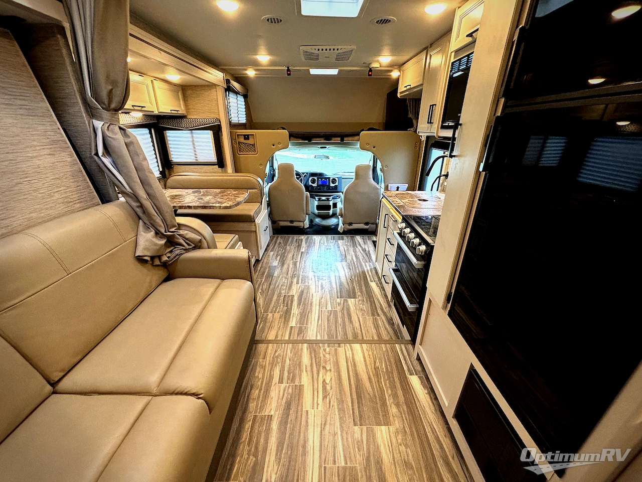 2023 Thor Four Winds 25M Photo 5