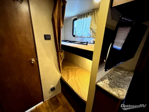 2017 Forest River Wildwood X-Lite 230BHXL RV Photo 4
